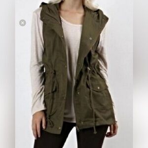 #9) NWOT Hoodie full zip Utility vest olive green Vest with adjustable waist